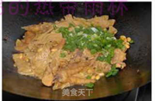 黄豆腐竹烧鸡脚的做法步骤：8