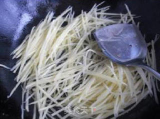 锄草的春卷的做法步骤：7