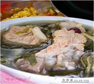 家常煲汤@@闷热时宜用白菜干煲汤~~白菜干排骨汤的做法步骤：10