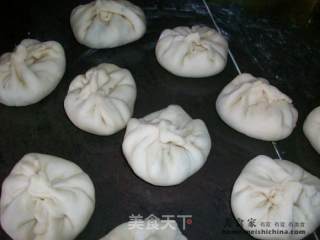 我的处女作~包子@@韭菜蛋烧肉包子的做法步骤：14
