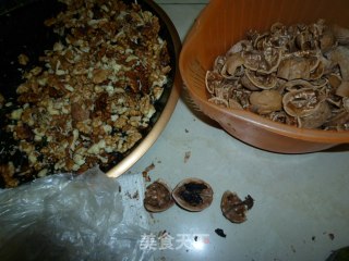 黑芝麻核桃粉的做法步骤：1
