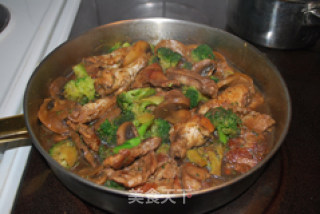 蘑菇炖肉的做法步骤：12