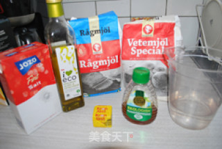 黑麦面包的做法步骤：1