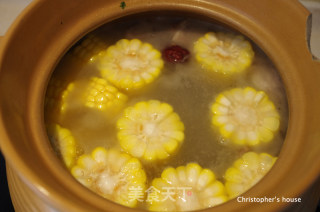喝了还想喝，意犹未尽，详解排骨玉米汤小褒，配图版的做法步骤：12