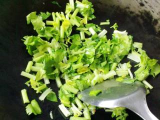 大盆饭之花生香菇肉炒饭的做法步骤：12