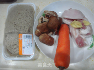 烤麸红烧肉的做法步骤：1