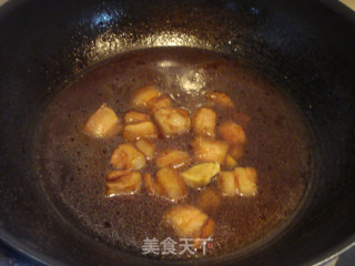 烤麸红烧肉的做法步骤：9