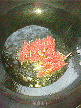 如何炒制嫩滑的牛肉－双丁牙签肉的做法步骤：5