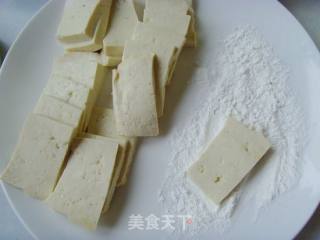 抓住椿的尾巴---香椿锅塌豆腐的做法步骤：4
