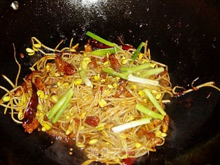 干煸牛肉的做法步骤：12