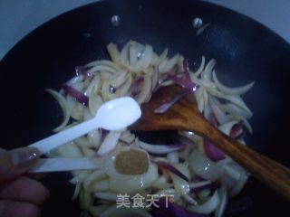 洋葱炒粉的做法步骤：2