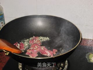 瘦肉炒菜椒的做法步骤：3