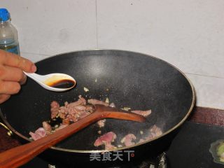 瘦肉炒菜椒的做法步骤：4
