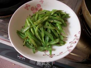四季豆炒肉的做法步骤：4