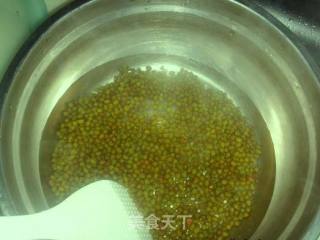 生绿豆芽的做法步骤：2