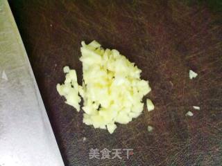 简单家常菜-蒜蓉空心菜的做法步骤：3