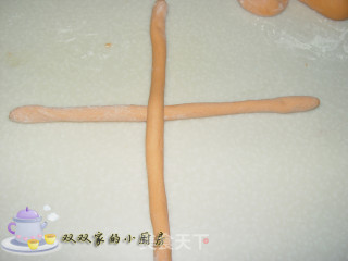 胡萝卜辫子馒头的做法步骤：7