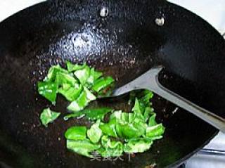 青椒土豆炒肉片的做法步骤：6