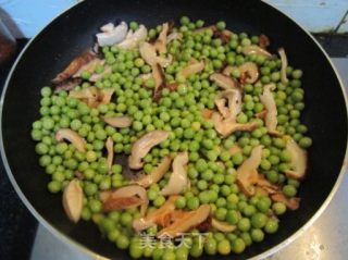 豌豆香菇鸡片的做法步骤：5