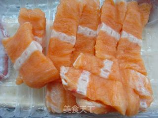 干煎三文鱼腩的做法步骤：1