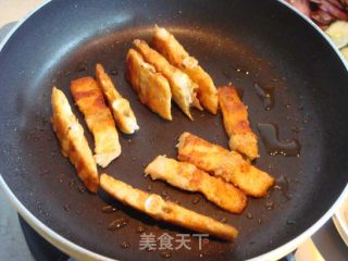 干煎三文鱼腩的做法步骤：6