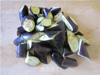 咸鱼茄子的做法步骤：1
