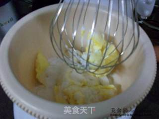 爱上牛油蛋糕@@浓郁榴莲牛油蛋糕的做法步骤：2