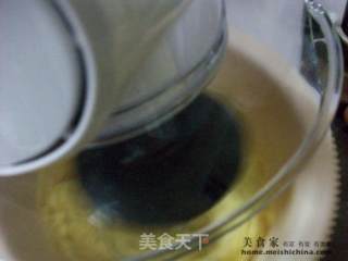 爱上牛油蛋糕@@浓郁榴莲牛油蛋糕的做法步骤：3