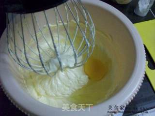 爱上牛油蛋糕@@浓郁榴莲牛油蛋糕的做法步骤：5