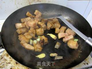 土豆红烧肉的做法步骤：6