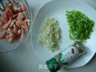 小秘决轻松做出拿手菜----椒盐虾的做法步骤：4