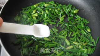 韭菜花炒鸡蛋的做法步骤：4