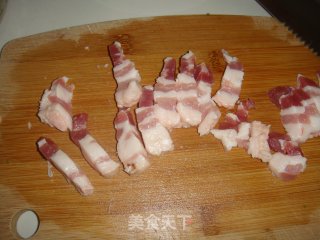 土豆红烧肉的做法步骤：2