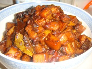 土豆红烧肉的做法步骤：12