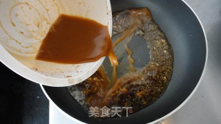 换个花样吃鸡翅---------鲜蔬脱骨鸡翅的做法步骤：8