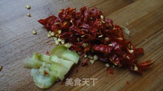 野笋炒咸菜的做法步骤：3