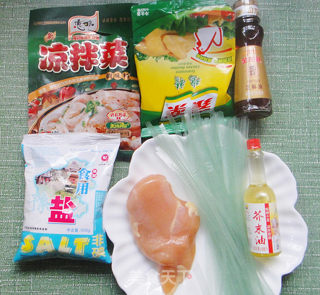 鸡丝粉皮的做法步骤：1