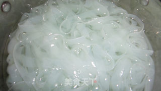 鸡丝粉皮的做法步骤：2