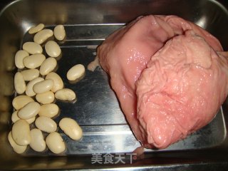 【飞禽走兽】芸豆肚片汤的做法步骤：1