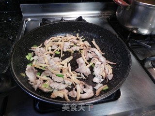 家乡小炒肉的做法步骤：8