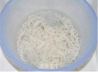 和湖南牛肉粉媲美的早餐米粉的做法步骤：7