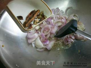 家常菜肴@@简易版~~香辣咖喱虾的做法步骤：2