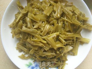 爽口空心菜杆的做法步骤：2