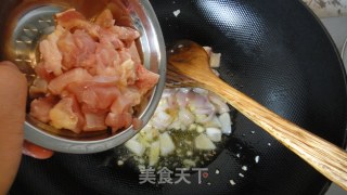[飞禽走兽]奶香十足的----白咖喱土豆鸡肉的做法步骤：8