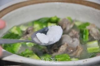 [飞禽走兽篇]－－豆瓜骨头汤的做法步骤：4
