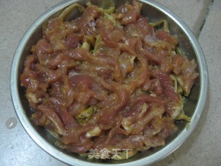 【飞禽走兽】针菜蒸肉的做法步骤：5