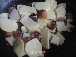 腊味土豆片的做法步骤：3