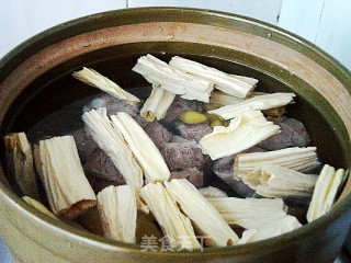 腐竹白果节瓜汤的做法步骤：5