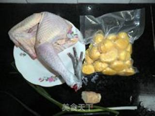 红烧栗子鸡的做法步骤：1