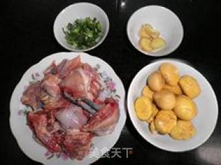 红烧栗子鸡的做法步骤：2